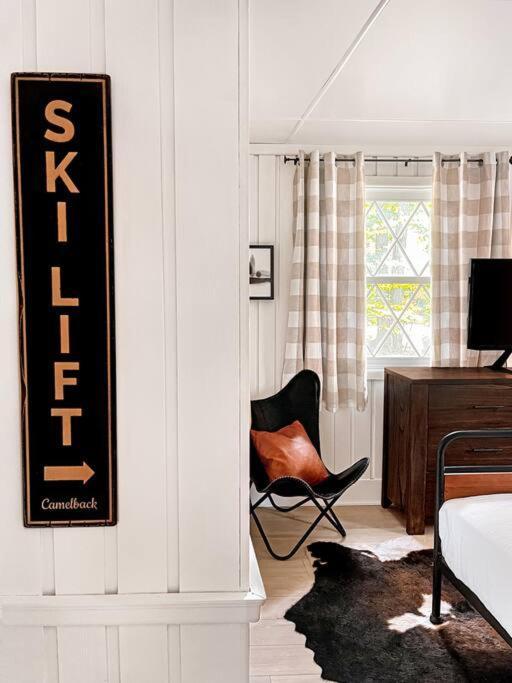 Stylish And Cozy Cabin, Walking Distance To Big Bass Lake Gouldsboro Exterior foto