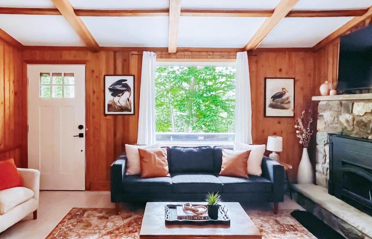 Stylish And Cozy Cabin, Walking Distance To Big Bass Lake Gouldsboro Exterior foto